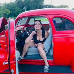 Meet your Posher, Stephanie